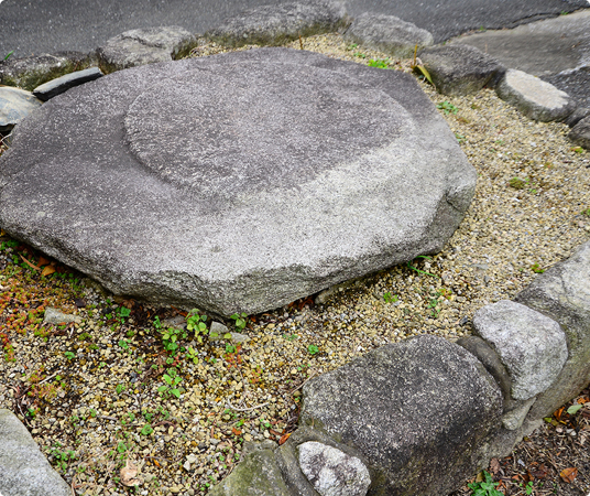 筑前国分尼寺跡筑前国分尼寺跡礎石